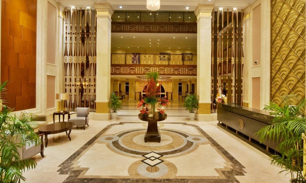 Luxury Hotel